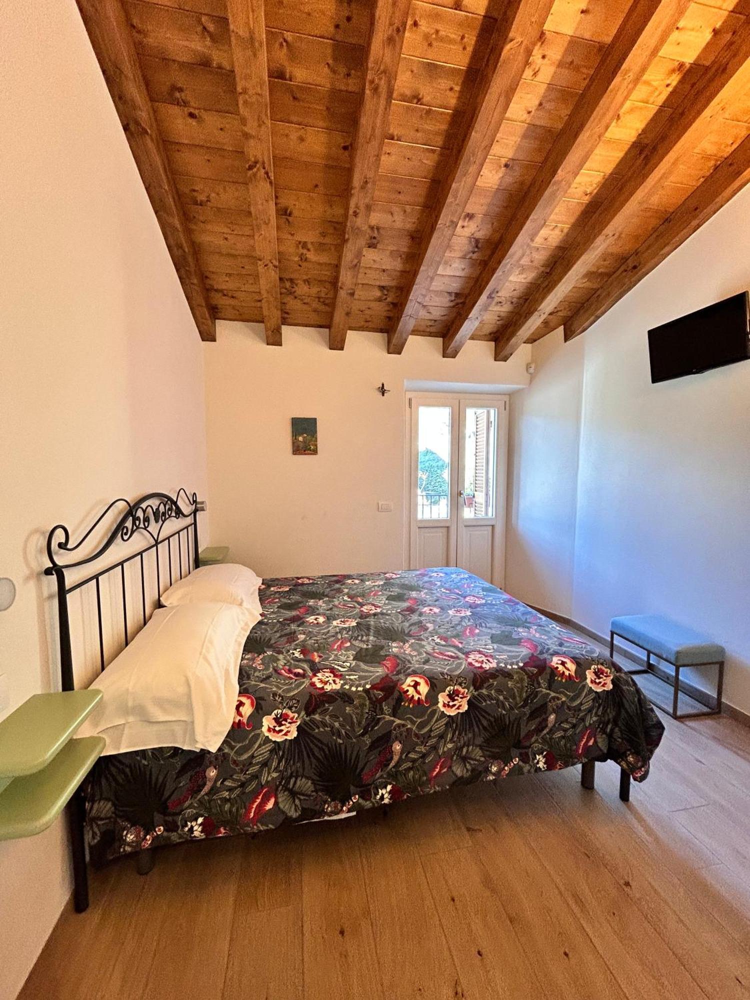 B&B Convivium Stazzema Bagian luar foto